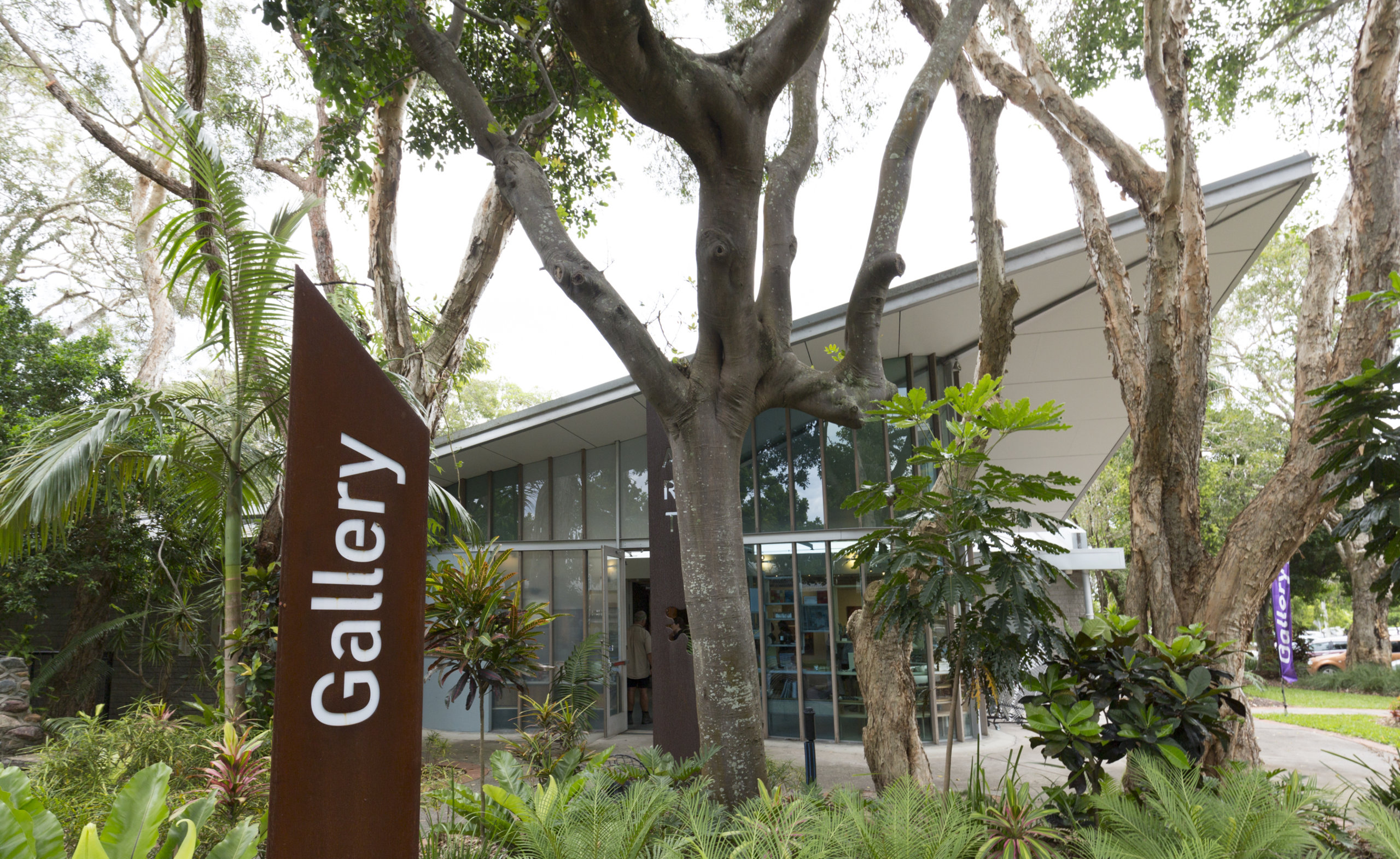 An outside view of Caloundra Regional Gallery
