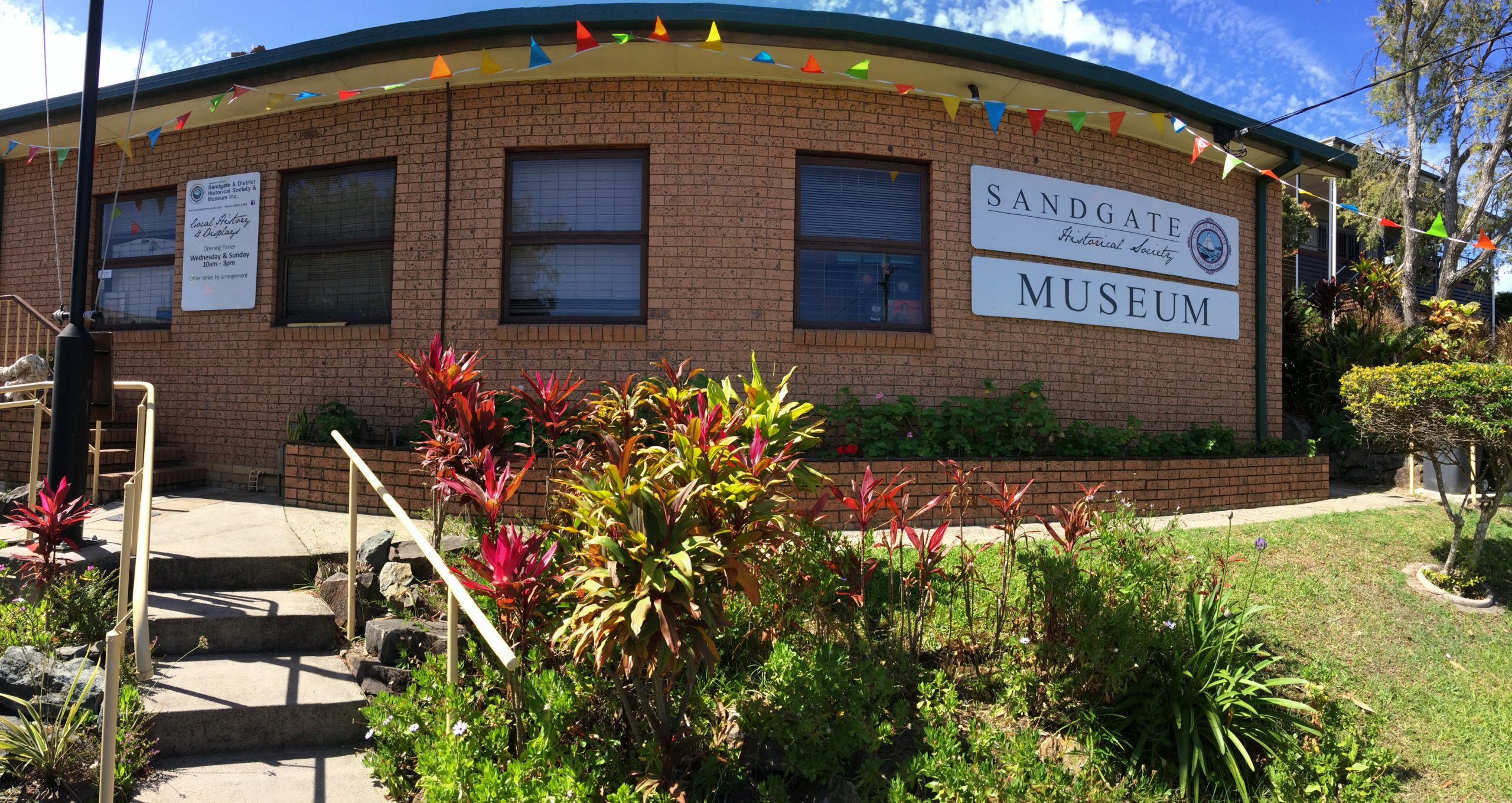 An outside view of Sandgate Museum.